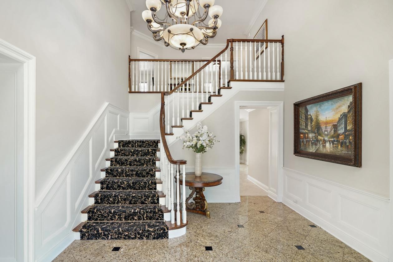 Elegant North Salem Horse Country Estate - photo 10