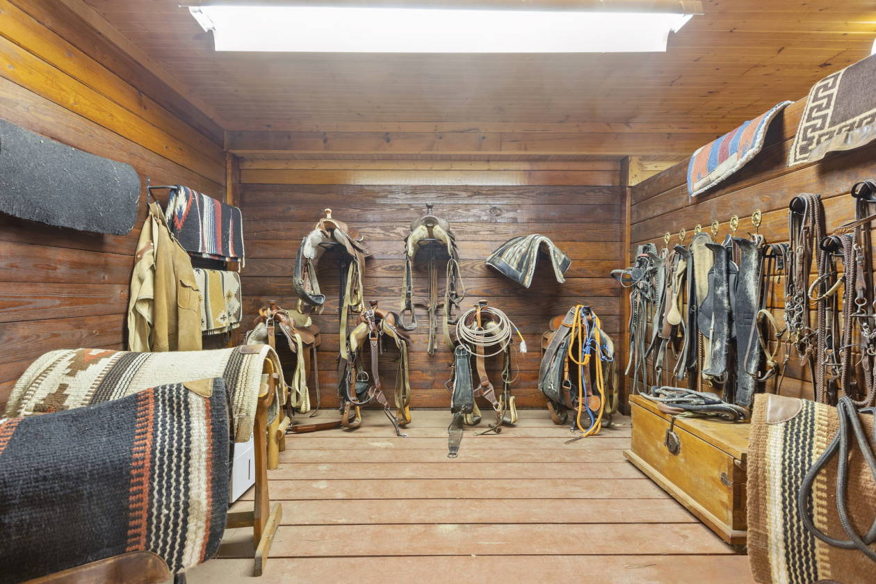 NEW PRICE! 38 ACRE HORSE FARM! - photo 24