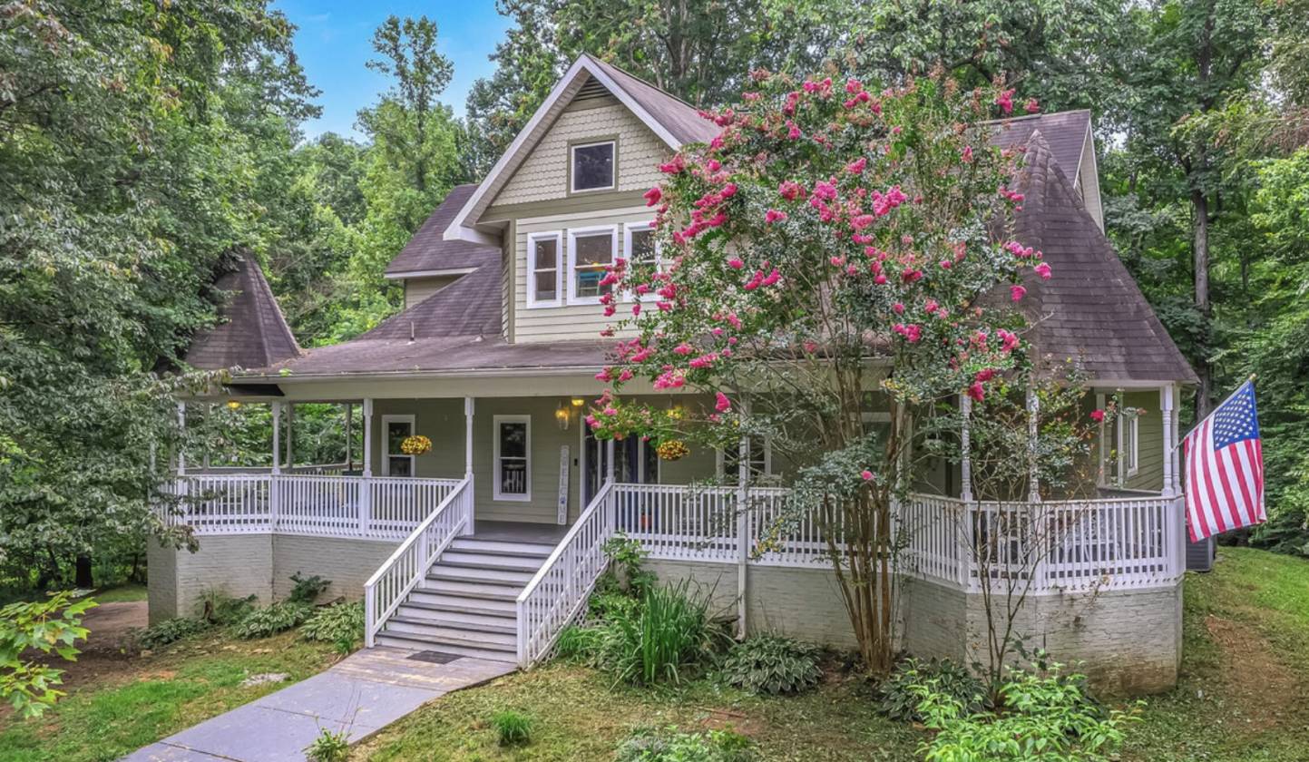 Horse Property for sale.