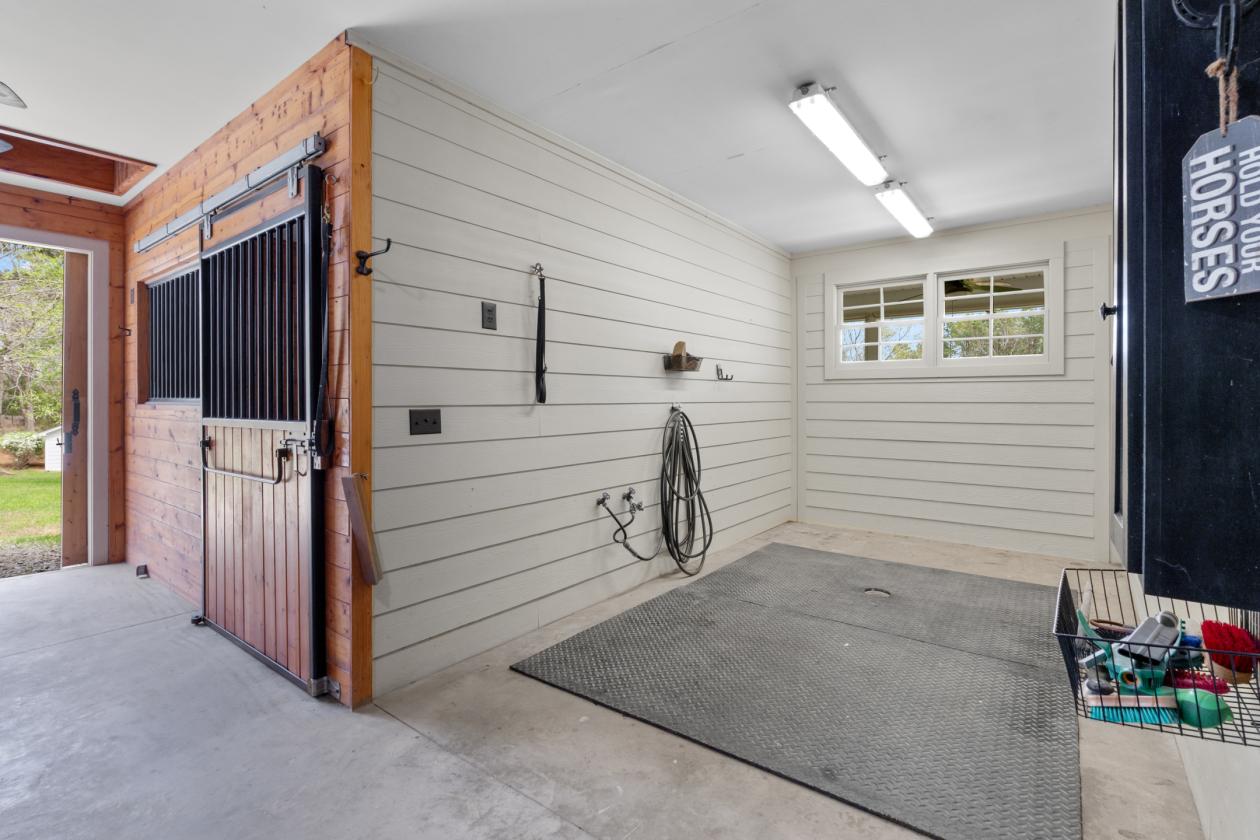 Equestrian Estate on 70 Acres - photo 21