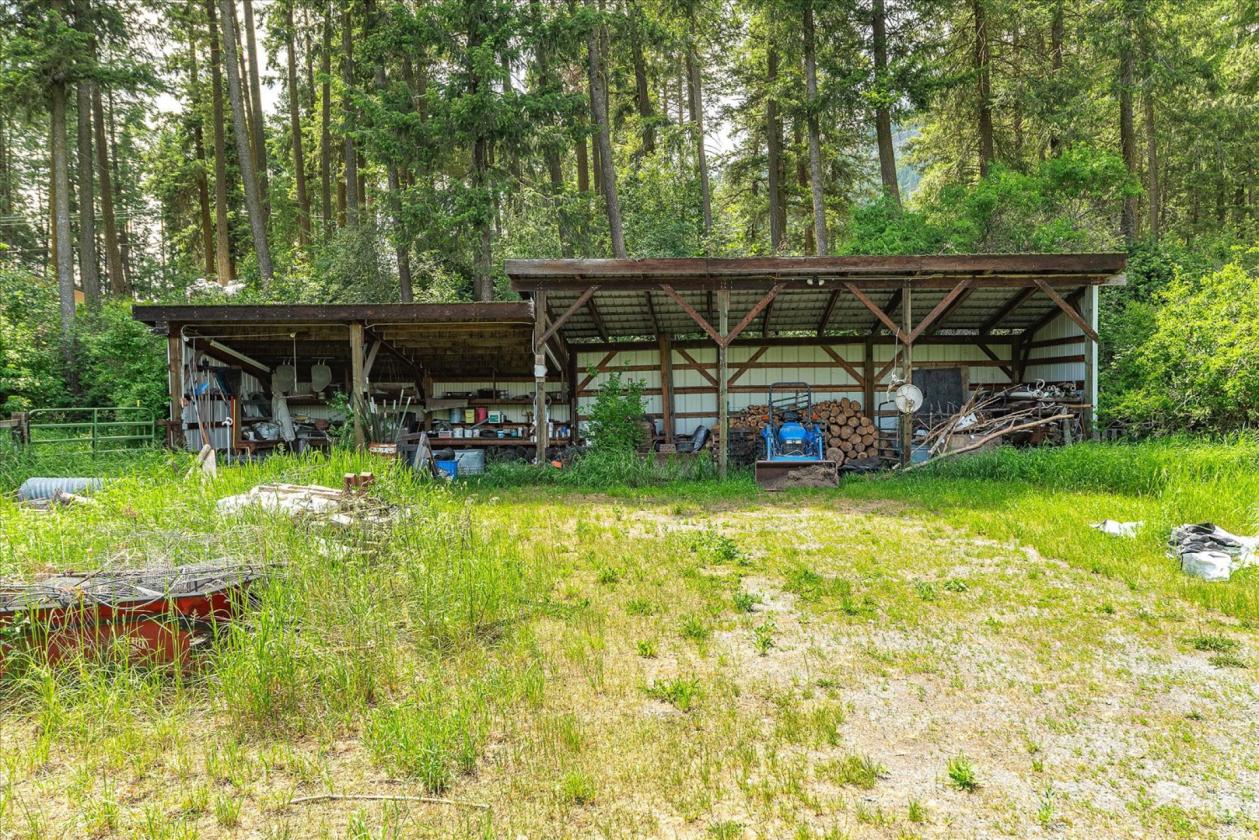 One-of-a-kind Custom Home! 16+ Acres on Mill Creek - photo 7