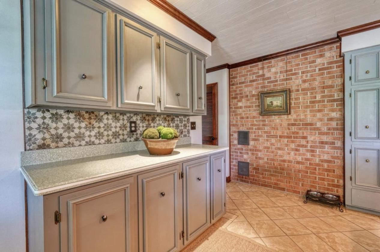 Beautiful Equestrian Property - photo 12