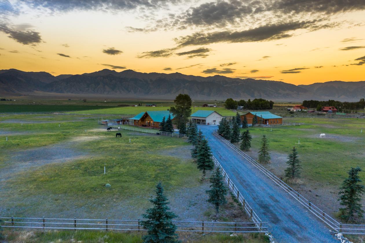 Turnkey Equestrian Estate, Stunning Views - photo 28
