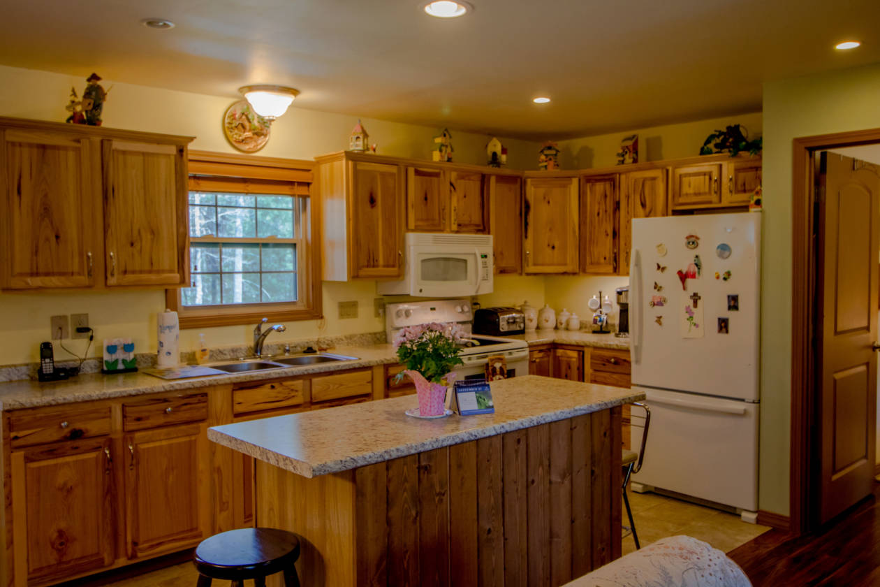 20+AC EQUINE BARNDOMINIUM DIRECT ACCESS TO BSF HORSE TRAIL IN