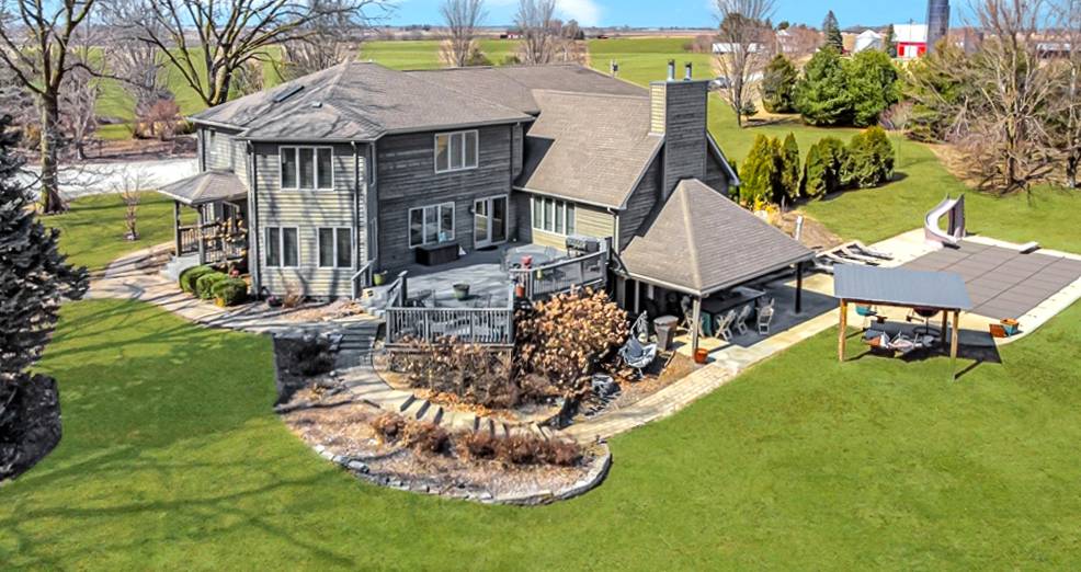 Horse Property for sale.