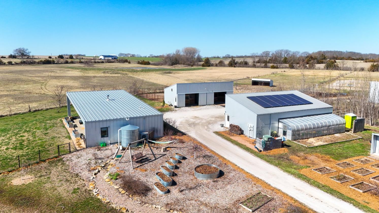 17 ac Contemporary Home w Solar Ready for Horses! - photo 30
