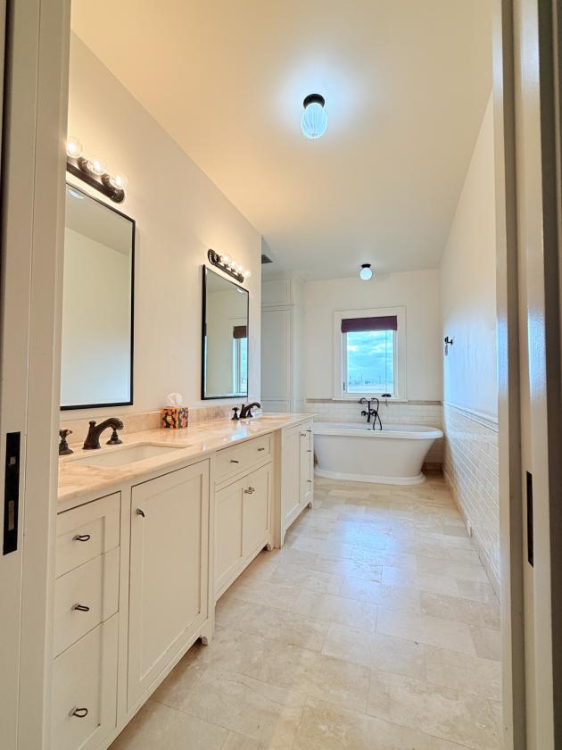 The Hayfield House - photo 11