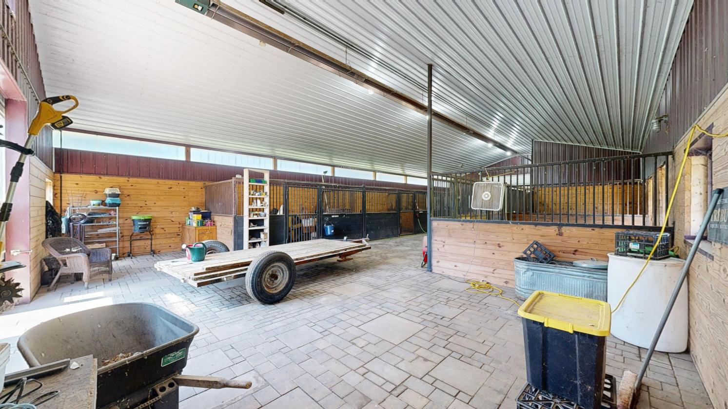 Horse/Hobby Farm on 17 Acres - photo 19