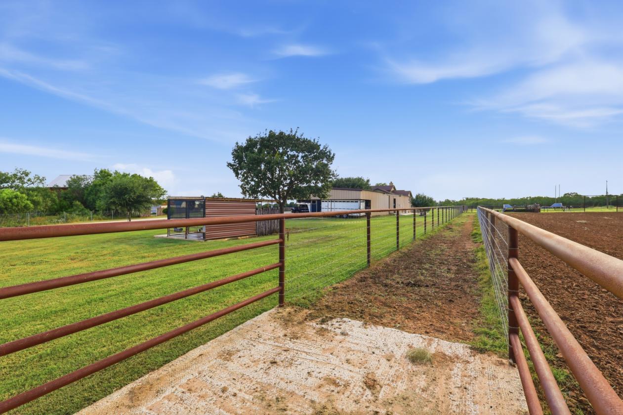 Turn Key Horse Property In South Central Texas - photo 15