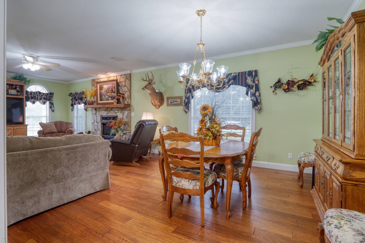 5 Acres IN THE COUNTRY, HAHIRA, Hahira, Lowndes County,