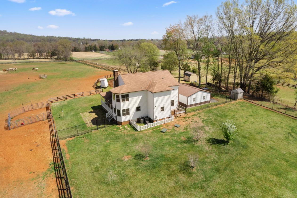 Horse Farm with Multiple Paddocks & Run-In Sheds - photo 9