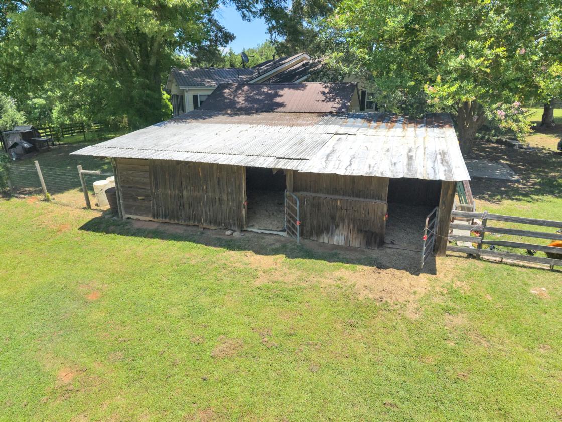 Exceptional 2.98 acre horse property with home - photo 5