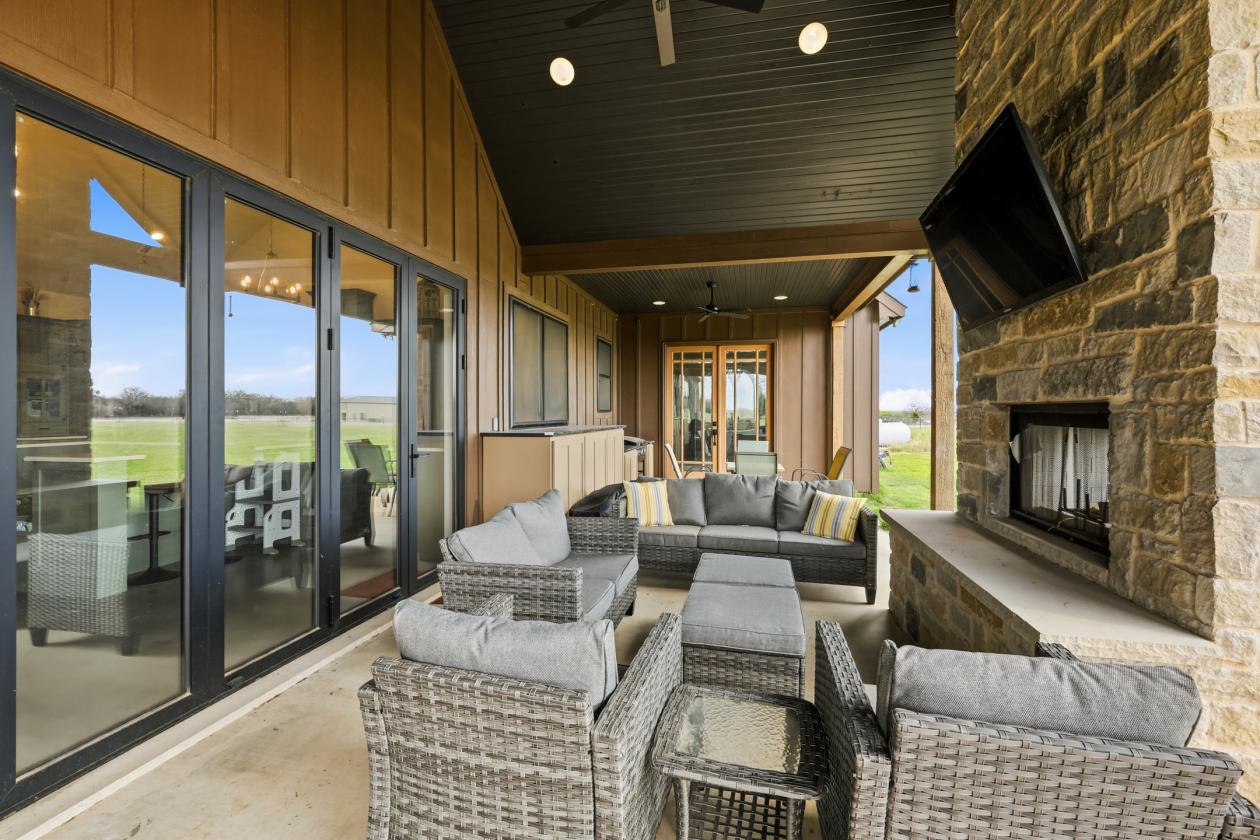New build ranch-style home on 20 acres - photo 11