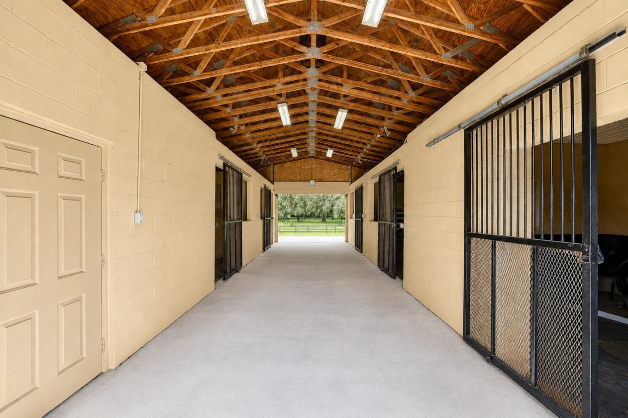 Luxury Living. Equestrian Excellence. - photo 9