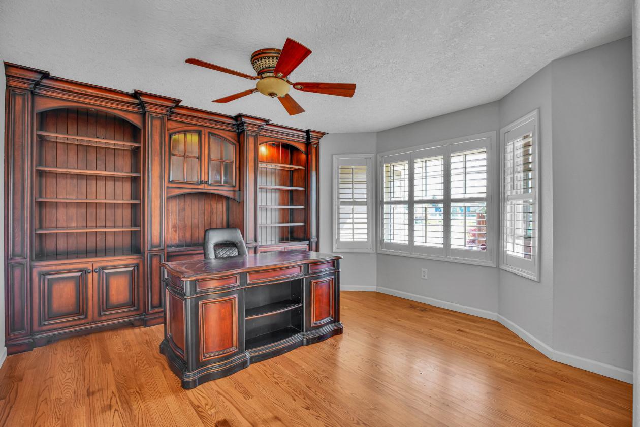 Close-In Horse Property with indoor riding arena - photo 22