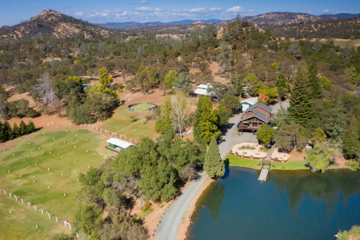 A Slice of Heaven Horse Property in the Beautiful Yuba... Browns