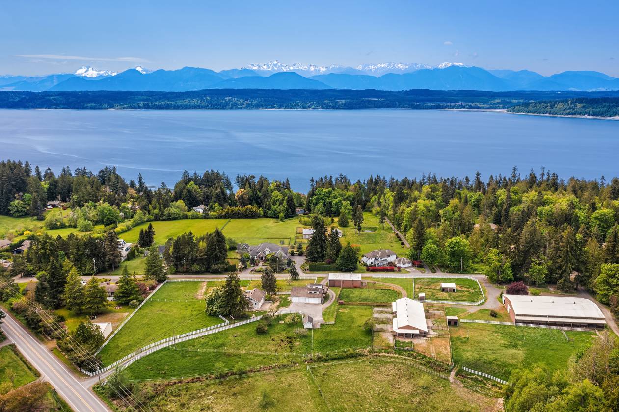 Horse Property for sale.