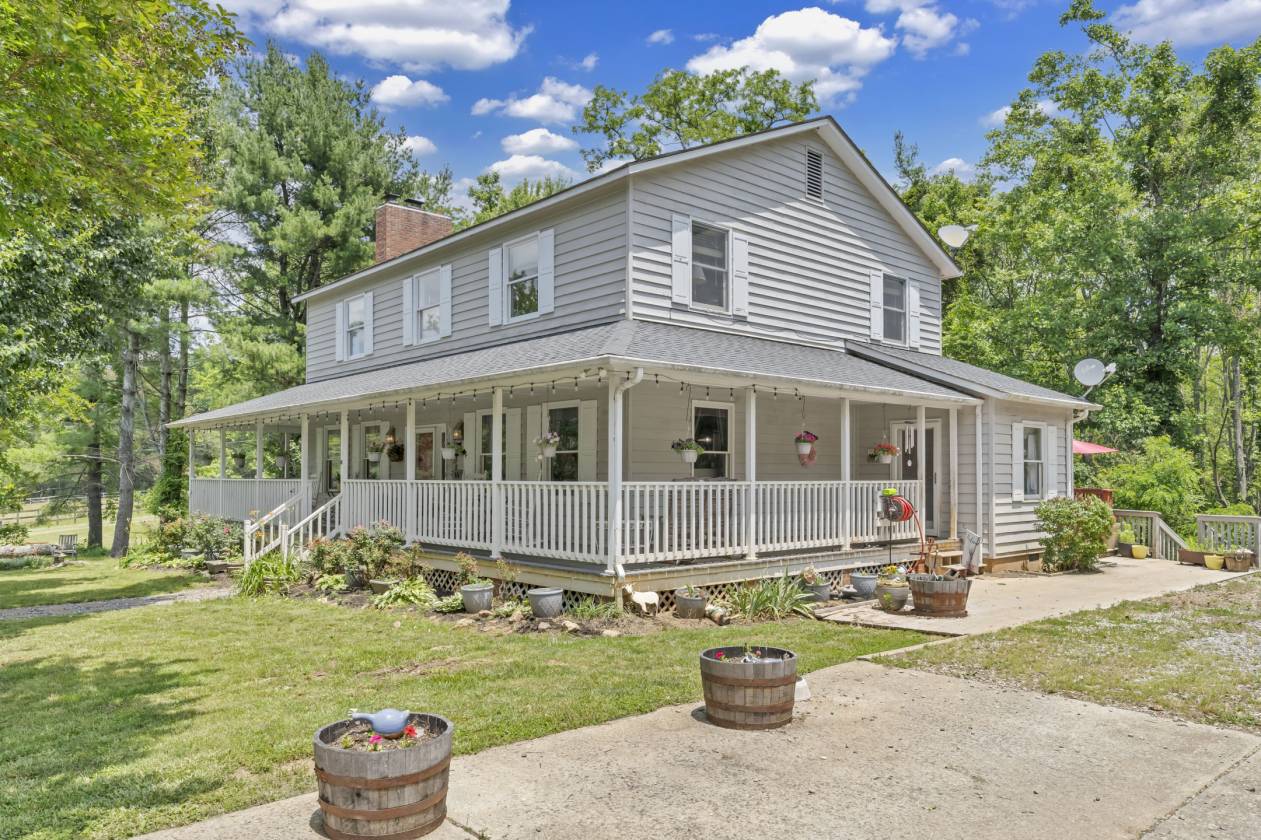 Horse Property for sale.