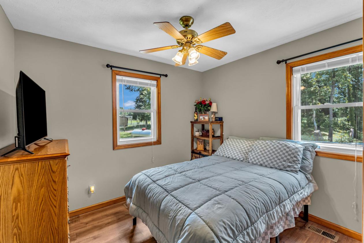 Horse Lover’s Paradise | 5+ Acres, Barn, Arena - photo 24