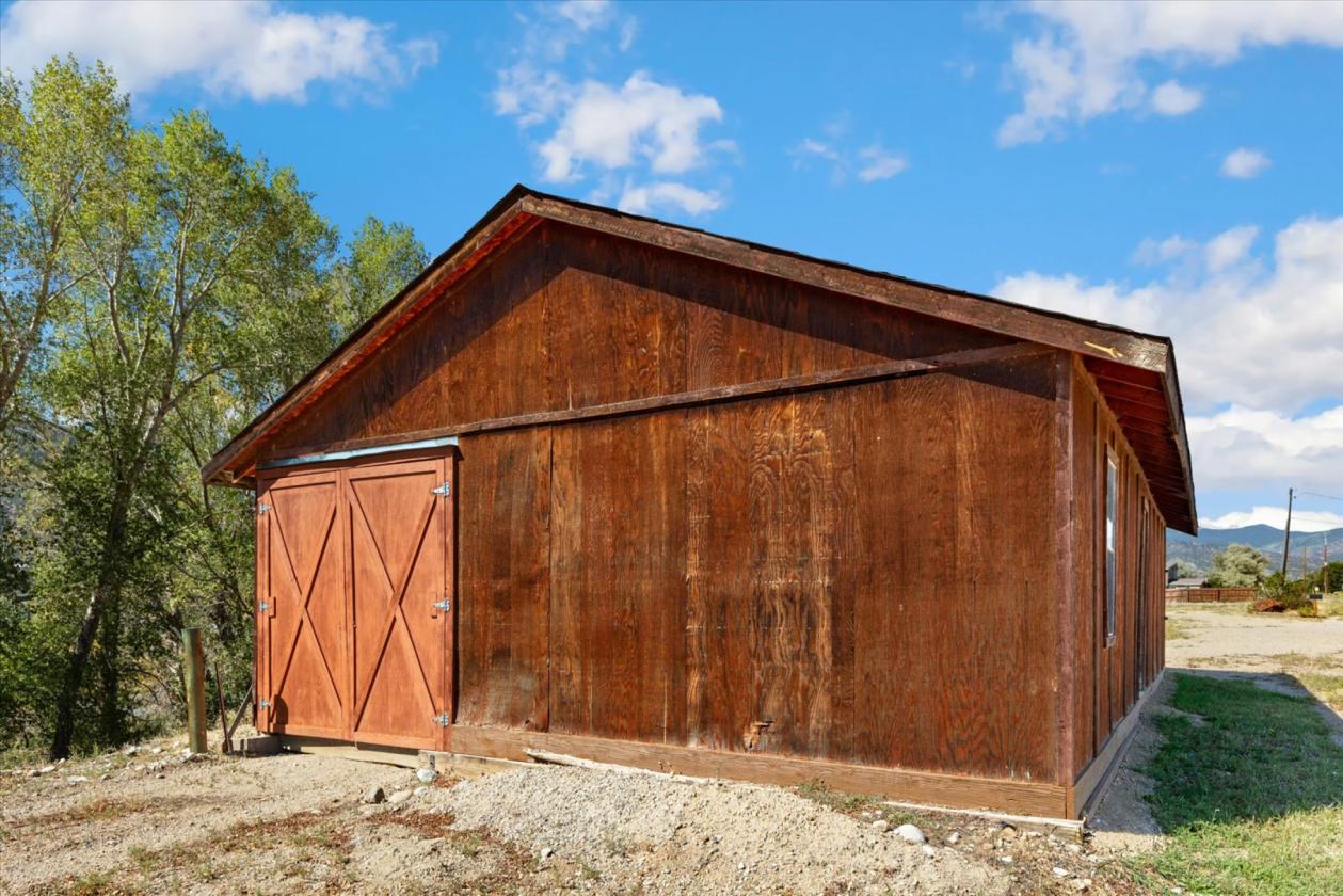 5-acre horse property - photo 15