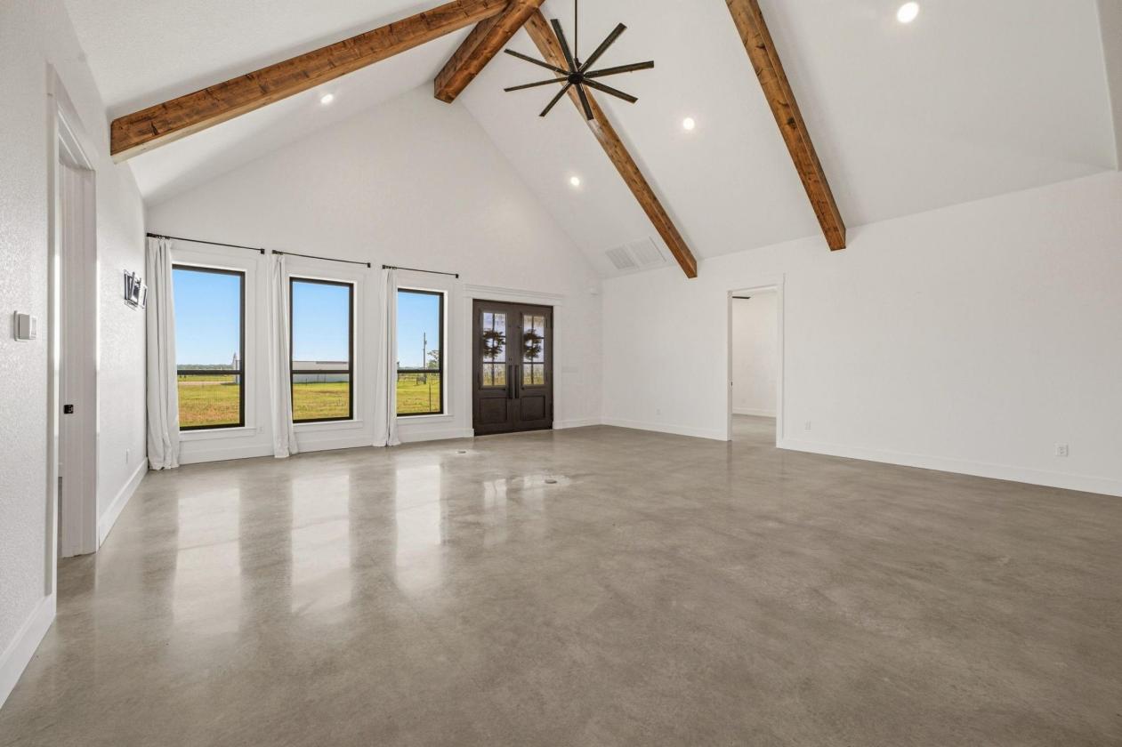 13.92-Acre Estate Right In Horse Country!! - photo 7