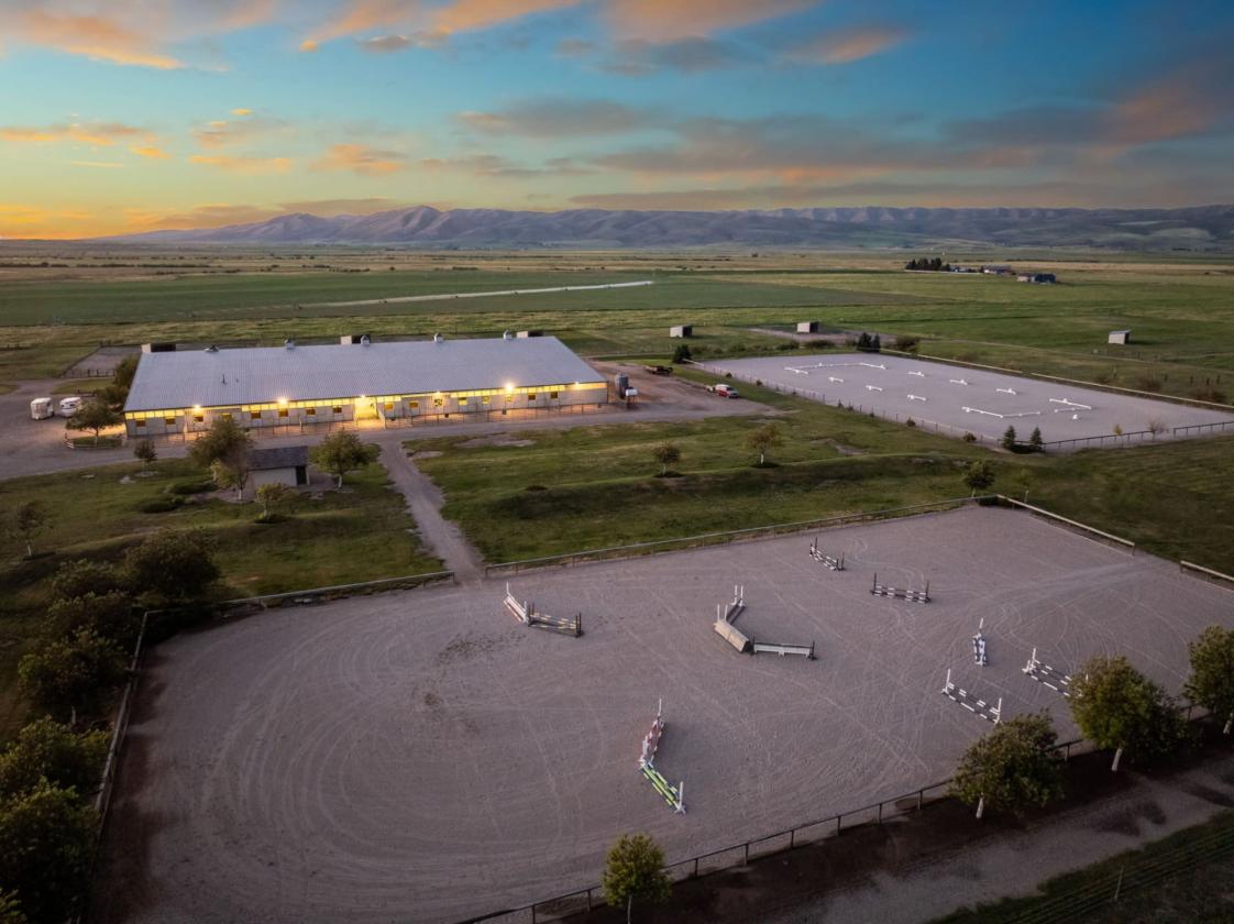 Knox Farm Equine Center - photo 2