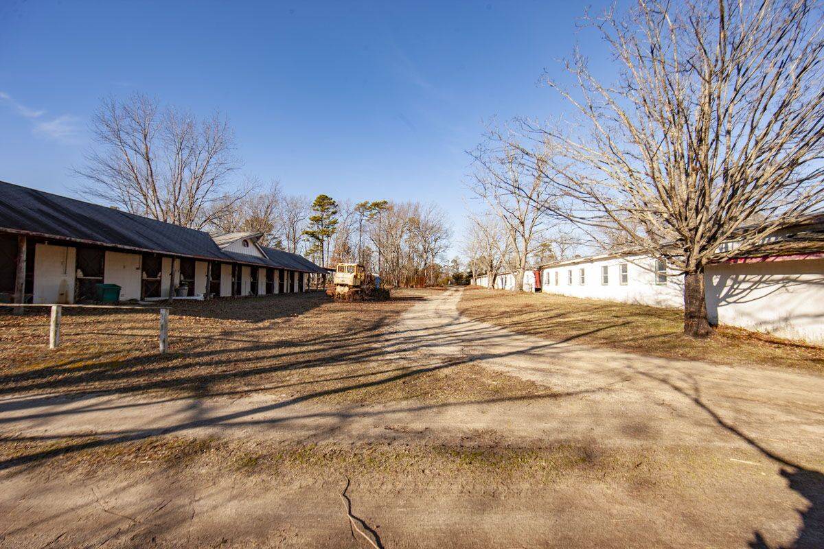 2,442 Acre Property For Sale with 3 Estates Estell Manor, Atlantic