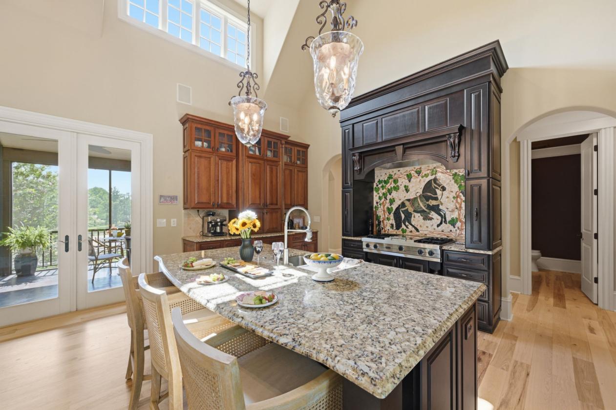 Luxury Equestrian Estate on 11.6 Acres - photo 6