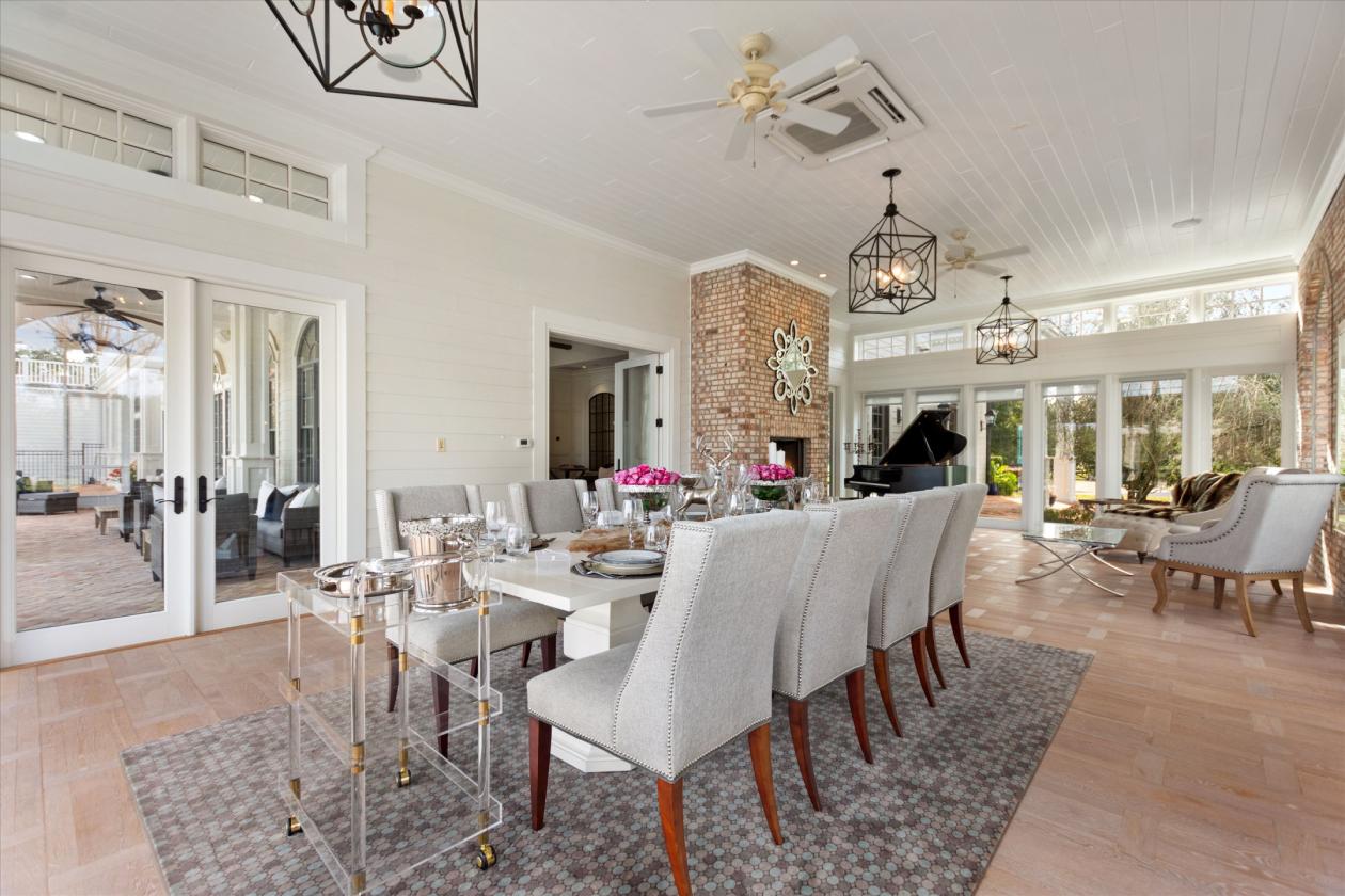 Zoelyon | Equestrian Estate with 5 Stall Barn - photo 12