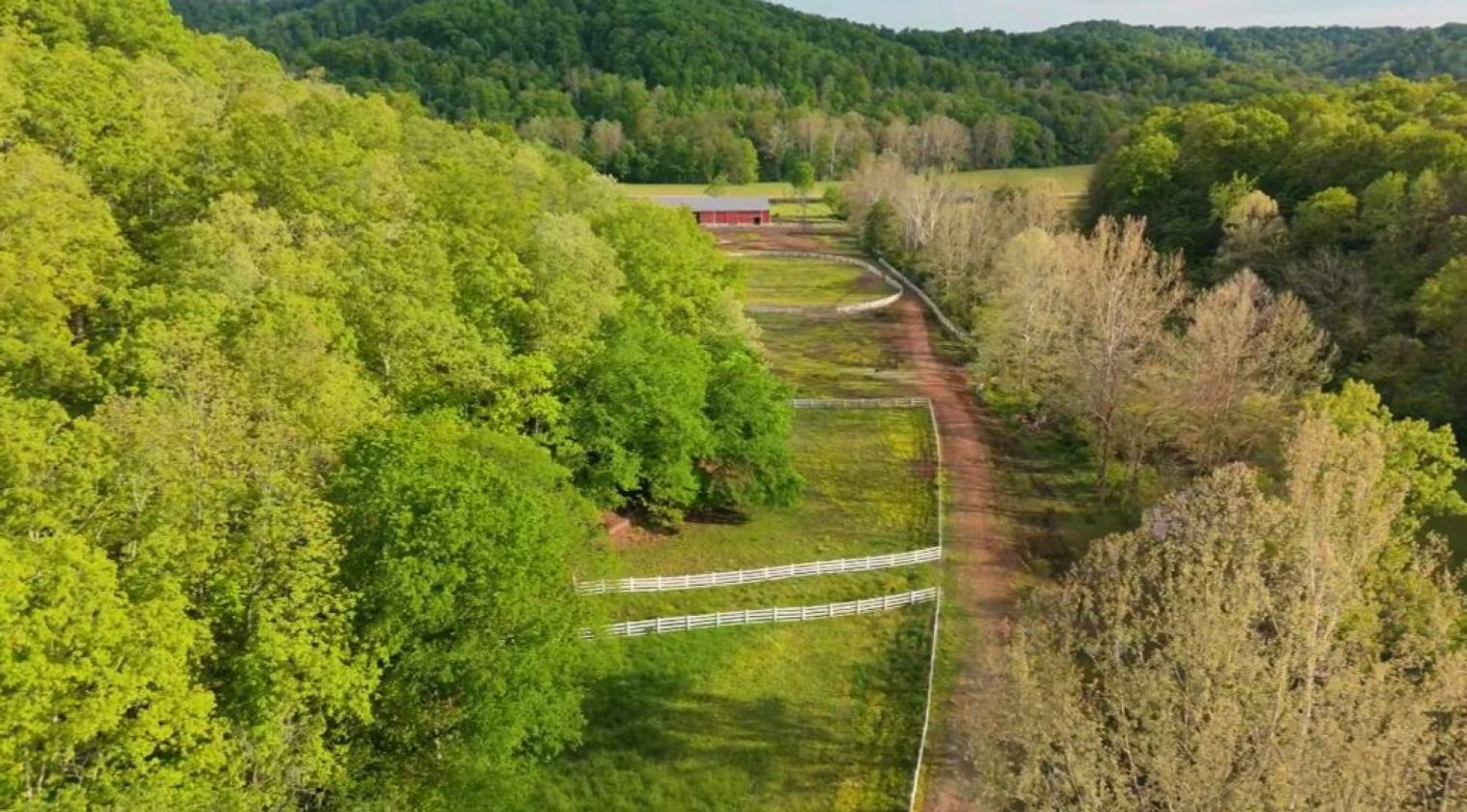 47 acre Equestrian Dream Barn with Remodeled Home - photo 19