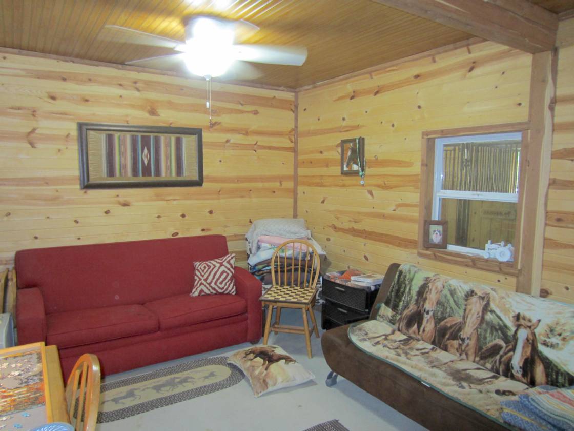 Peace and Privacy w/comforts of home - photo 12