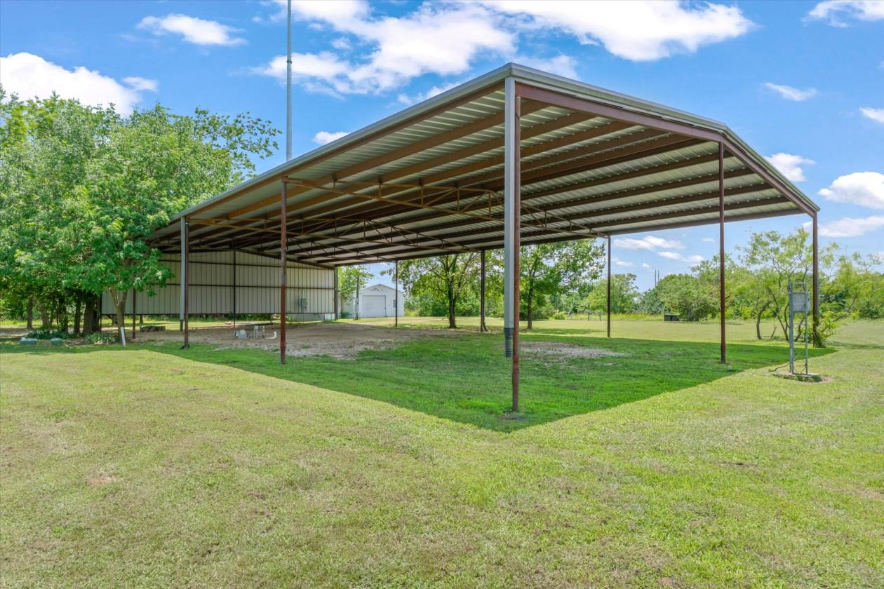 Rare Opportunity in Terrell City Limits on 5.2 Ac - photo 5