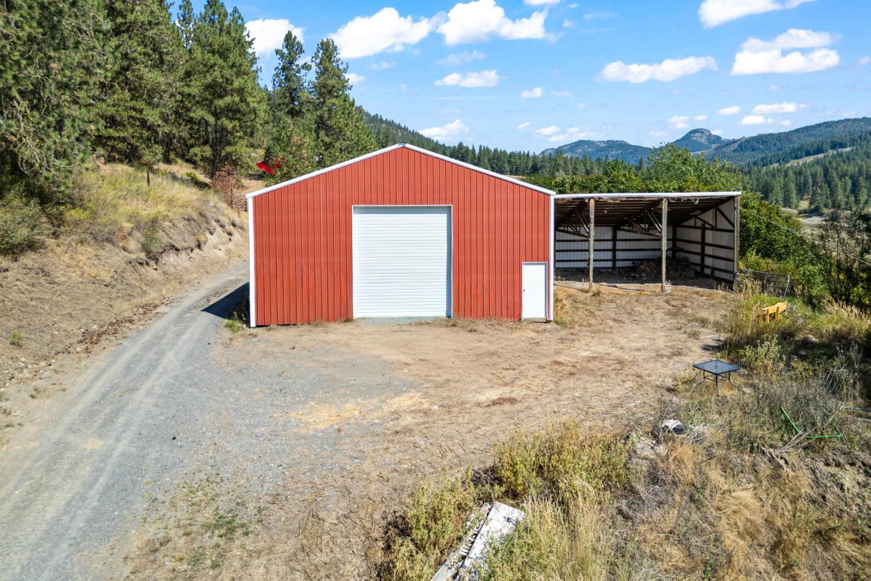 39 acre equestrian property!!! - photo 22
