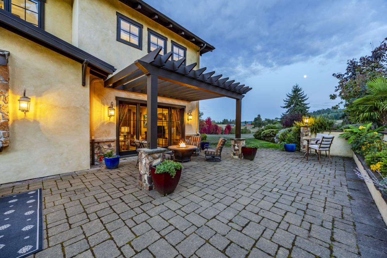 Eugene Ranch Tuscan-inspired equestrian estate | Eugene, Oregon | Horse Ranch ...