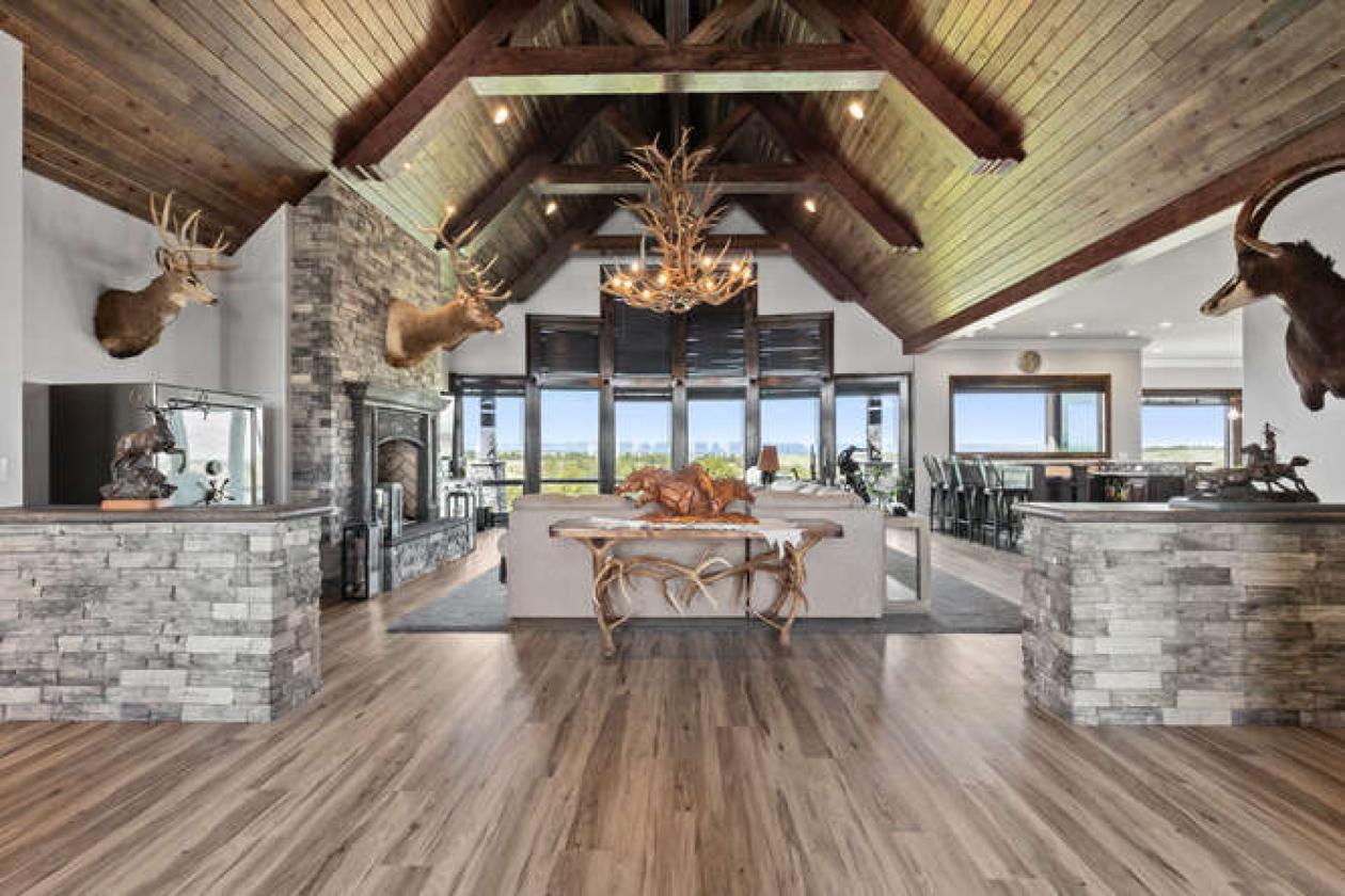 Luxury Horse Property With Amazing Views - photo 8