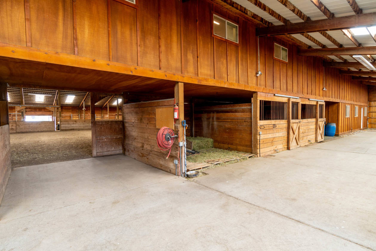 Premiere Central Oregon horse Property Bend, Deschutes County, Oregon