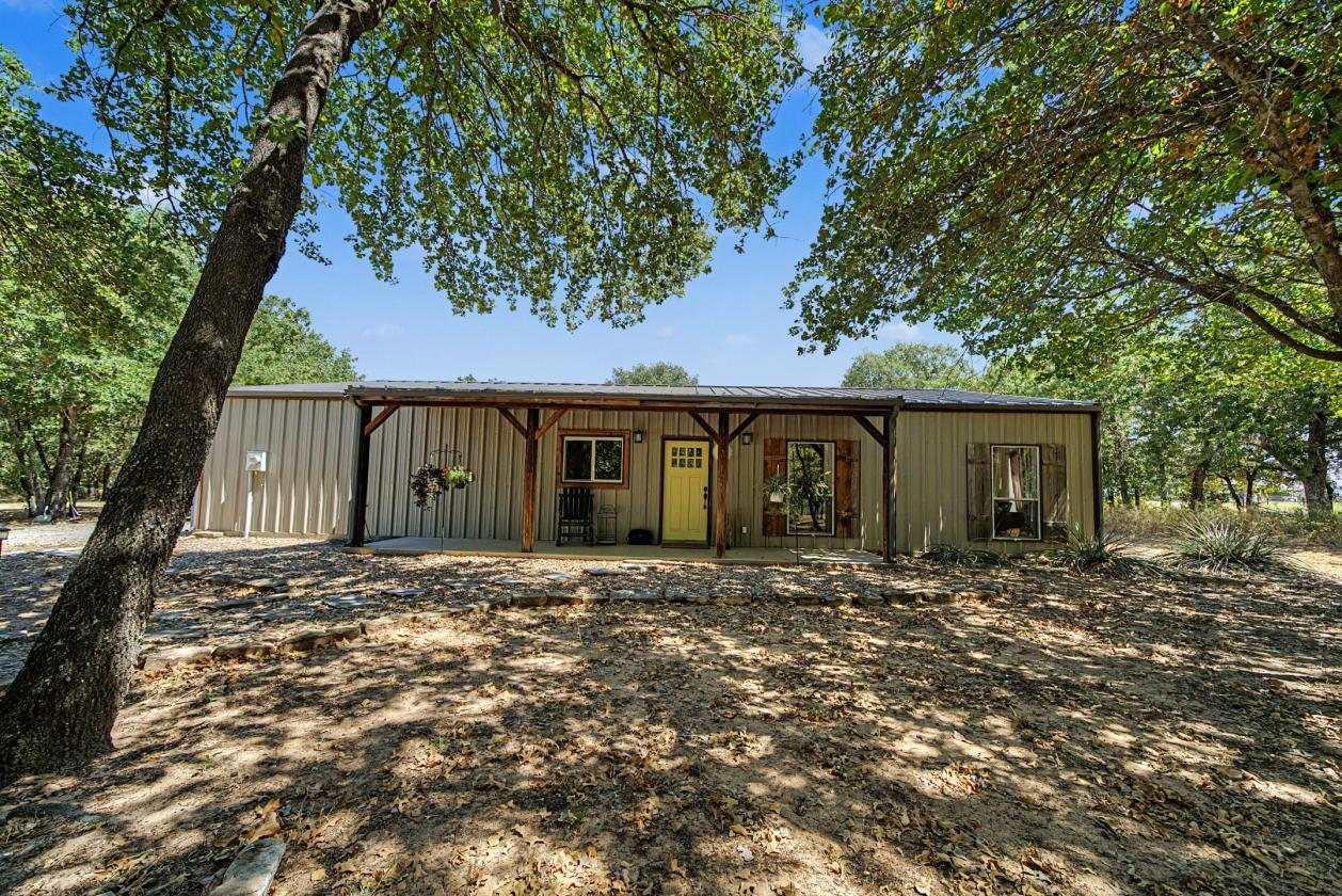 10 Acre Horse Property w/  Barndominium style home - photo 24