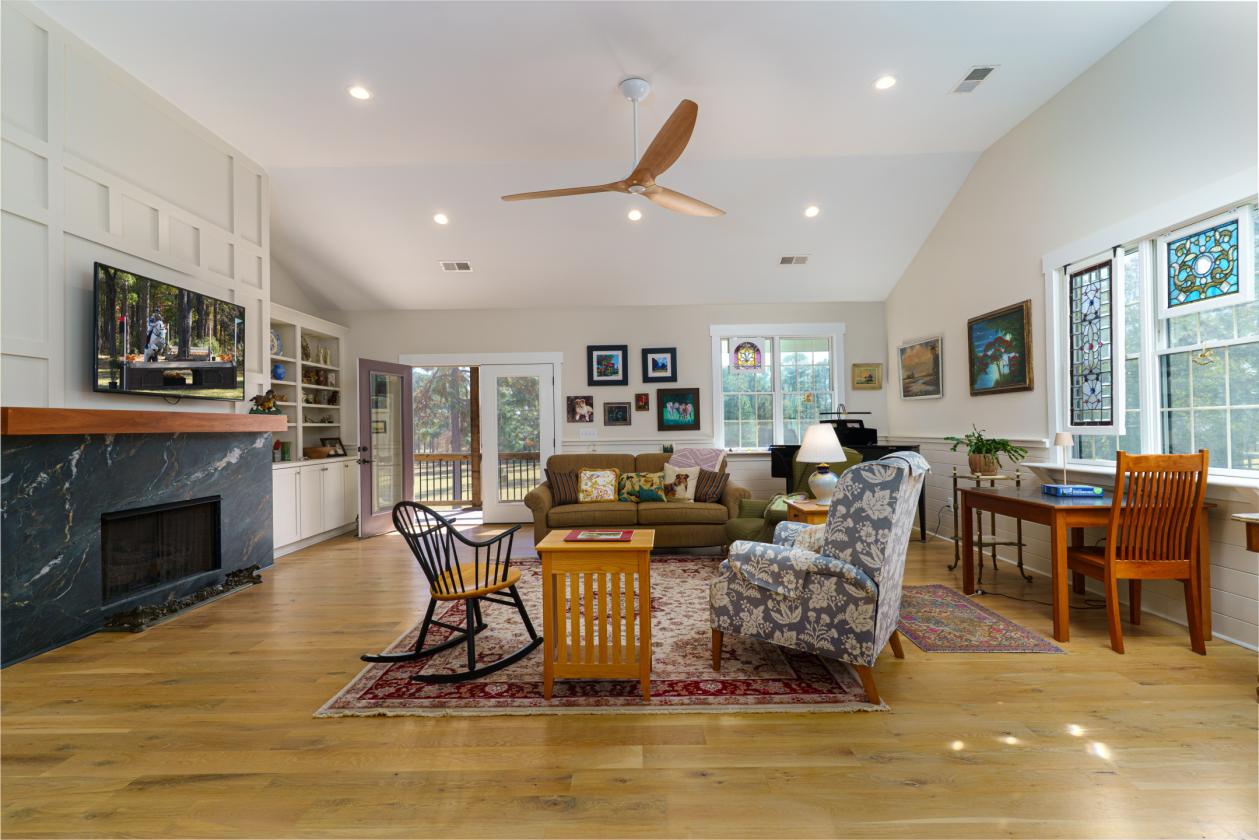 Exceptional Equestrian Estate on Over 11.4 Private Acres - photo 5