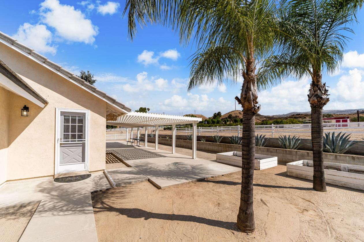 16 Acre Redlands Ranch - photo 20