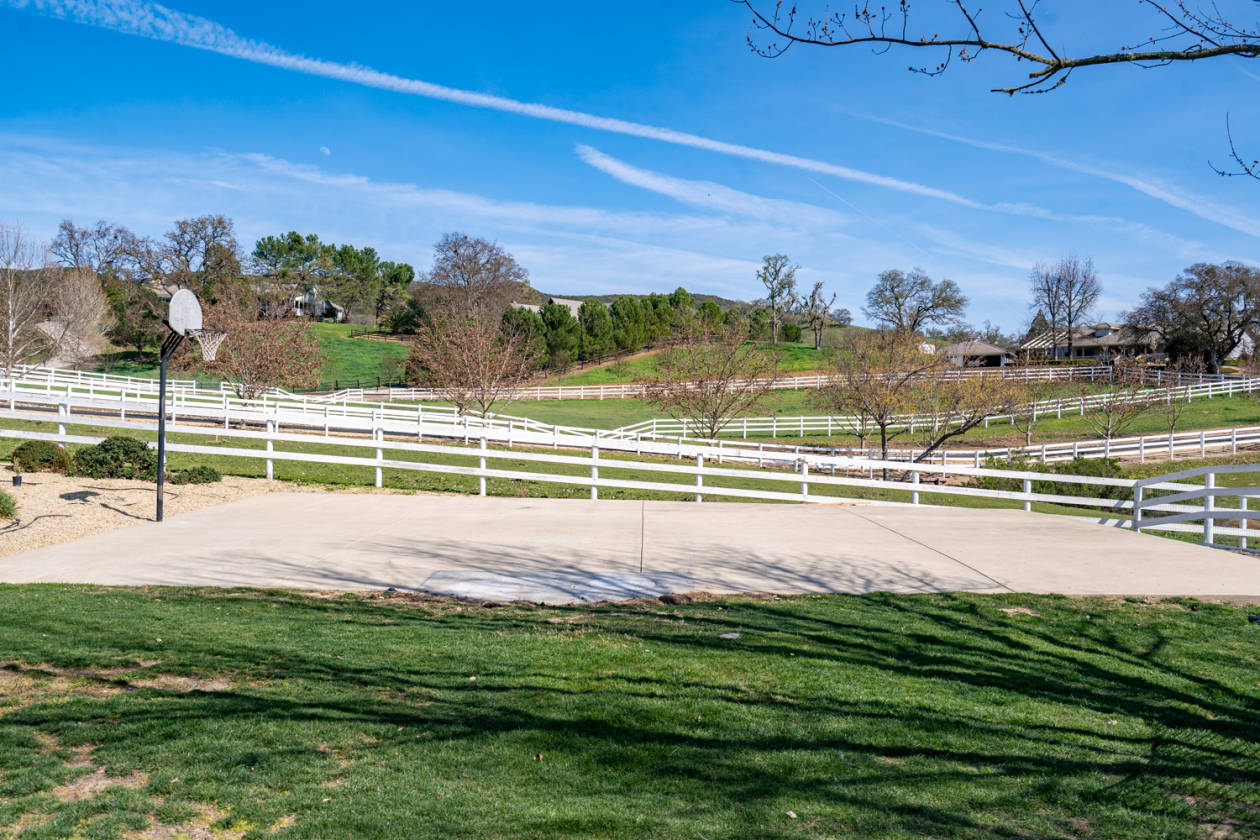 Beautiful Horse Property outside of Paso Robles Paso Robles, San Luis