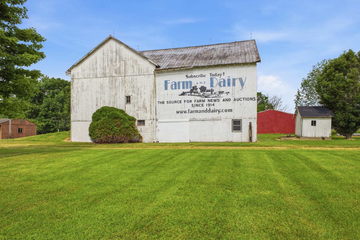 62.8 Acre Equestrian Farm w/Free Gas! - photo 28