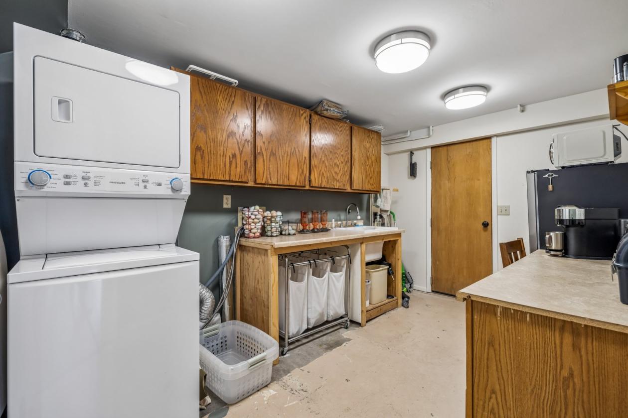 Country living at its finest - photo 20
