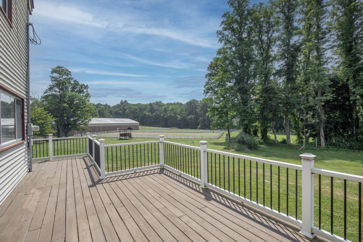 Equestrian Facility in Hope - photo 11