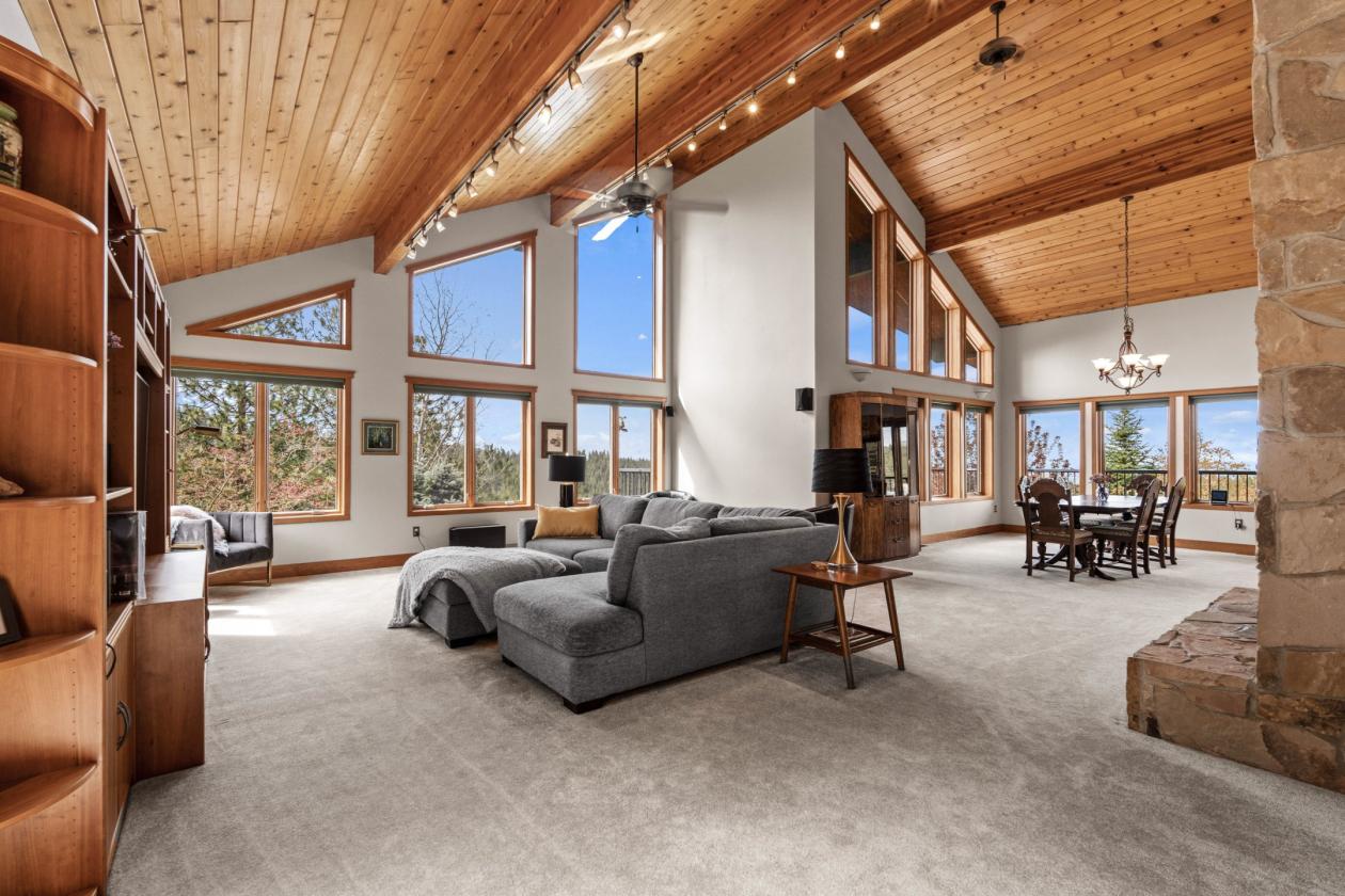 Private Equestrian Retreat, Indoor & Outdoor Arena - photo 23