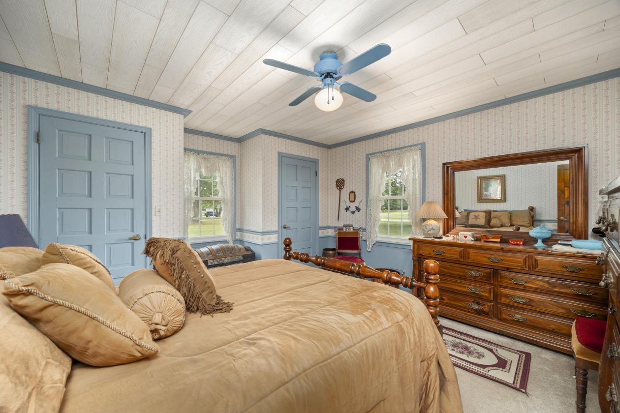 Horse Property w/ Indoor Arena & 4-Stall Barn - photo 17