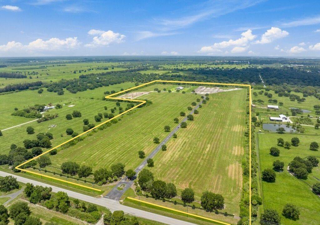 Horse Property for sale.