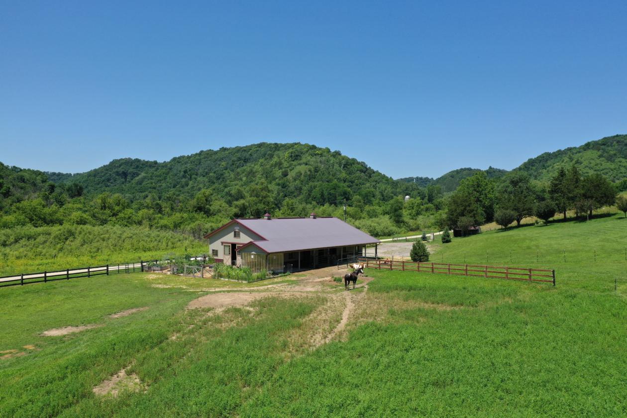 Horse/Hobby Farm on 17 Acres - photo 9
