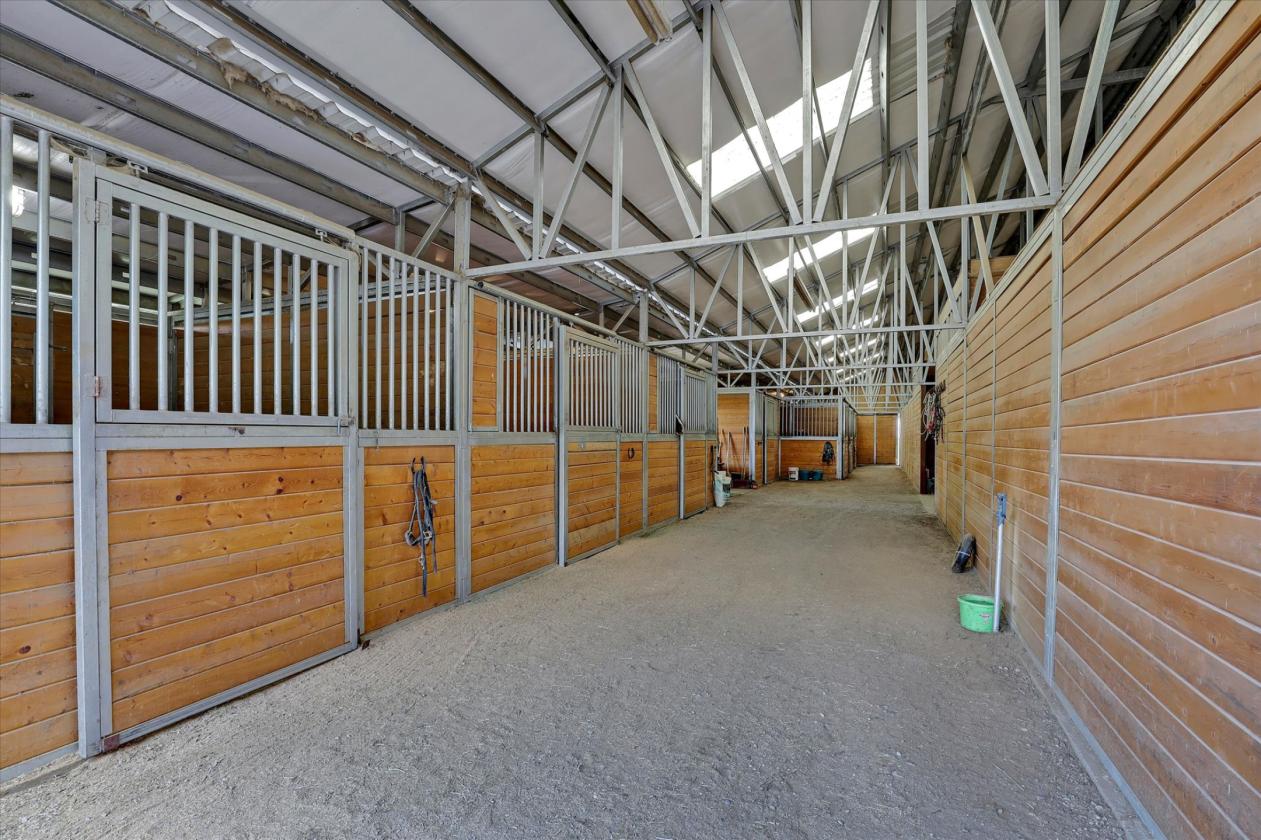 Turnkey Equestrian facility on Idaho/WA State line - photo 9