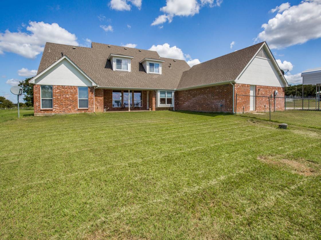 6 Bedroom Custom Home on 35 Acres Alvord Alvord, Wise County, Texas