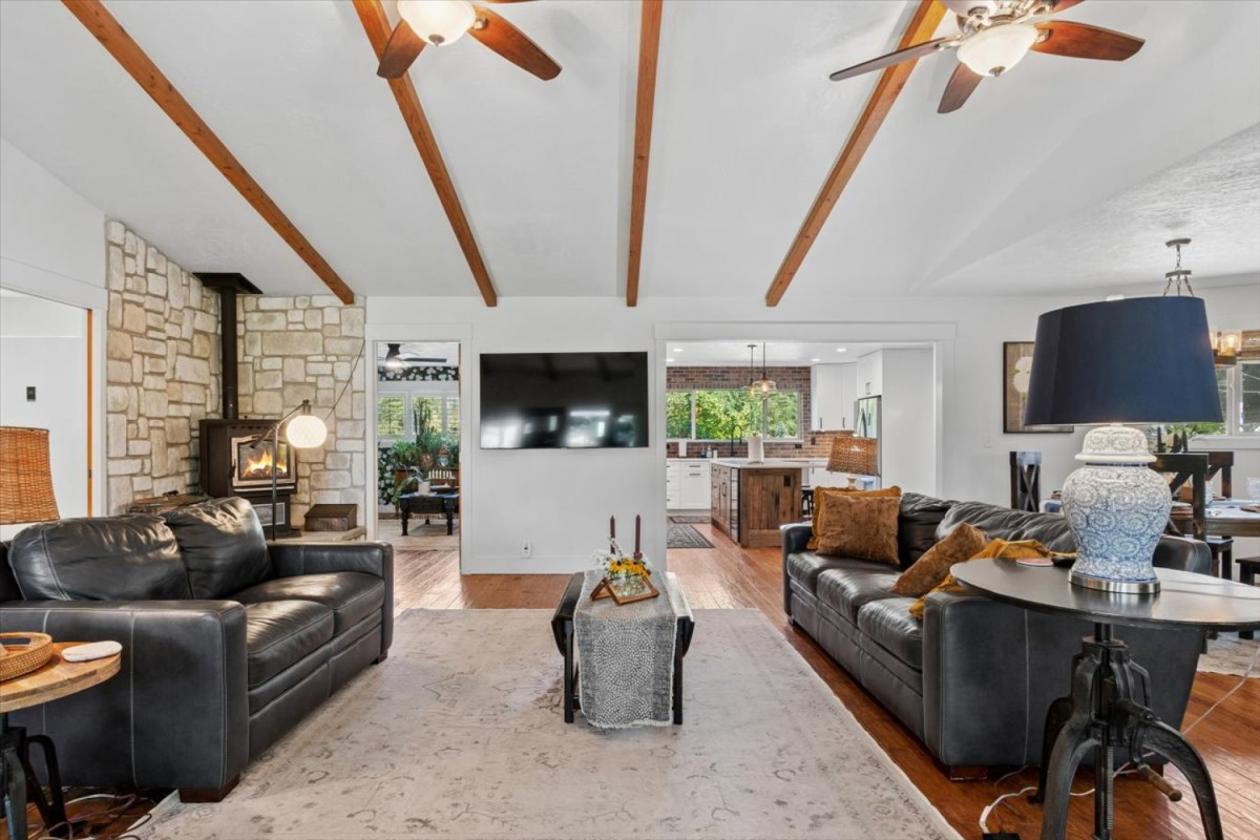 Over 5-acre horse property - photo 4